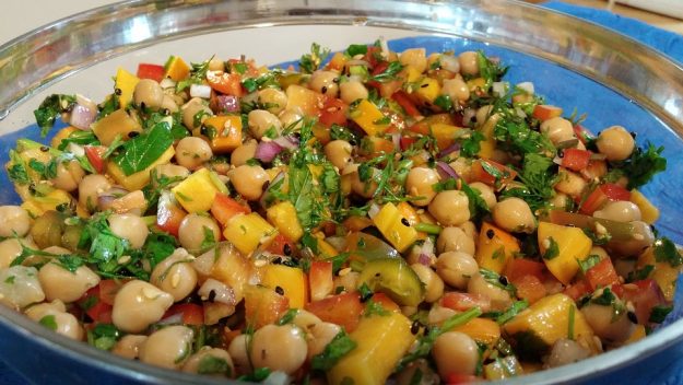 chick-pea-1797432_960_720